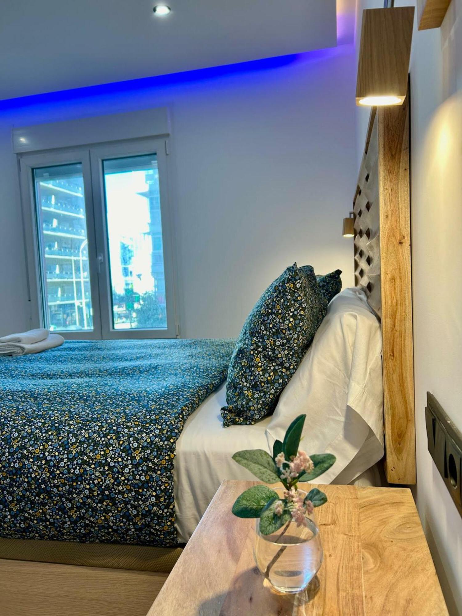 Gatu Premium Deseo Piso De Lujo Con Parking " Preferente Mayores De 25 Anos Y Familias " Cádiz Exteriör bild